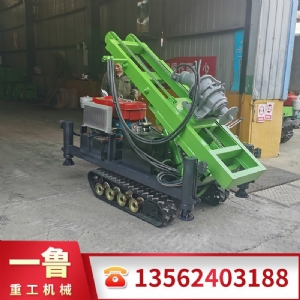光伏打樁機(jī)